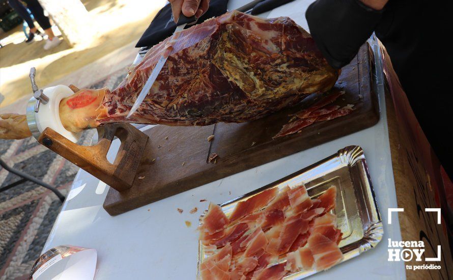 GALERÍA: ¡Al rico jamón... bien cortado!. Estuvimos en el II Taller de Corte de Jamón a beneficio de la Cofradía de la Virgen de Araceli