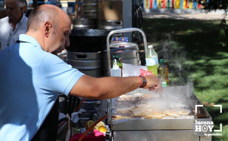 GALERÍA: ¡Al rico jamón... bien cortado!. Estuvimos en el II Taller de Corte de Jamón a beneficio de la Cofradía de la Virgen de Araceli