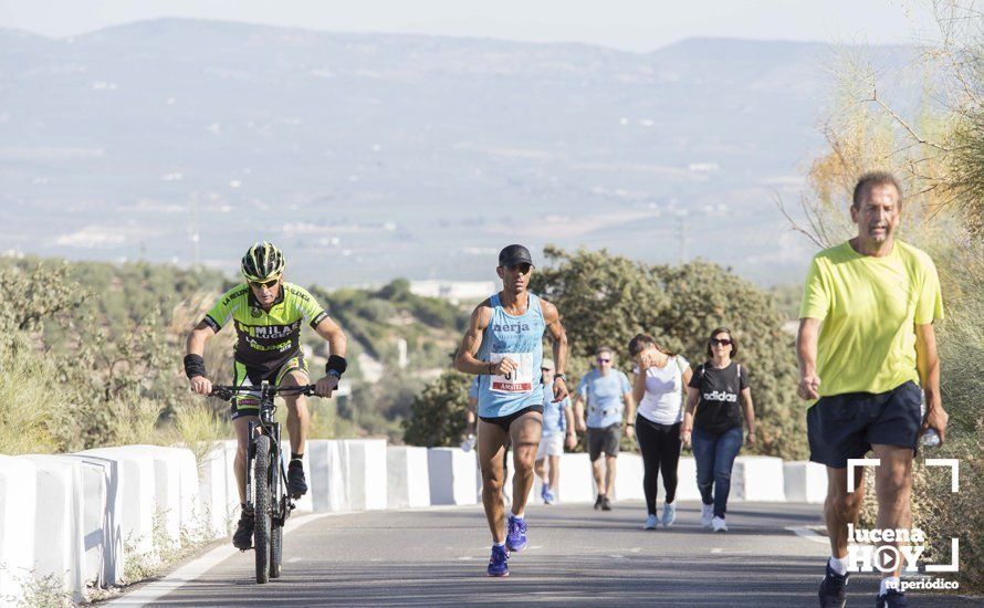 GALERÍA: I Carrera de Subida al Santuario de la Virgen de Araceli tiñe la sierra de azul