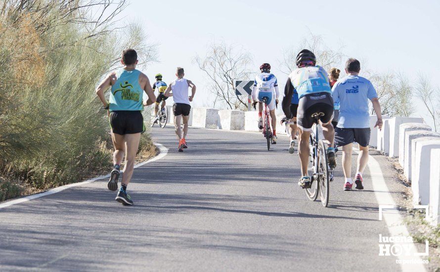 GALERÍA: I Carrera de Subida al Santuario de la Virgen de Araceli tiñe la sierra de azul