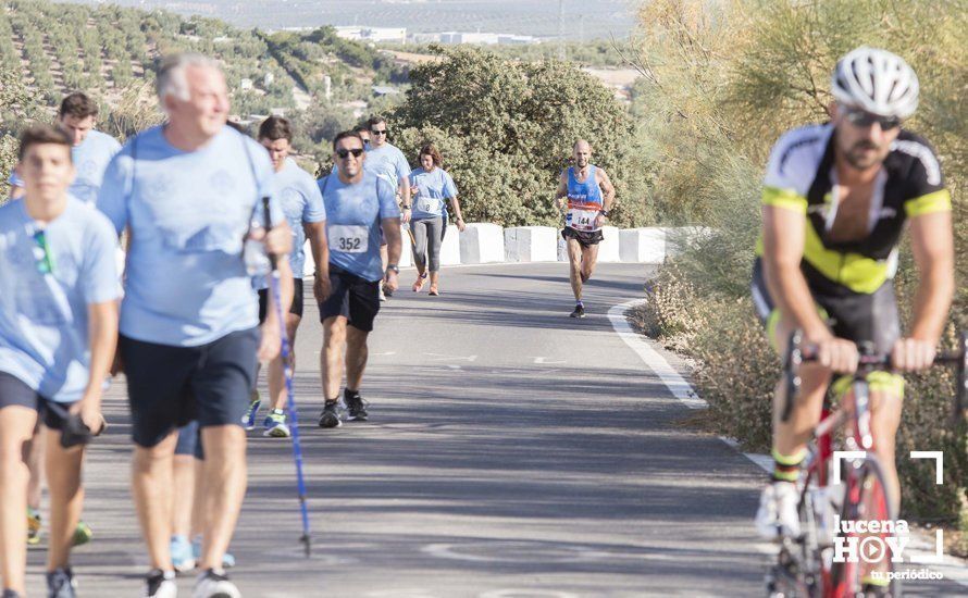 GALERÍA: I Carrera de Subida al Santuario de la Virgen de Araceli tiñe la sierra de azul