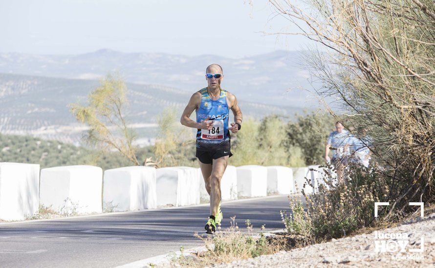 GALERÍA: I Carrera de Subida al Santuario de la Virgen de Araceli tiñe la sierra de azul