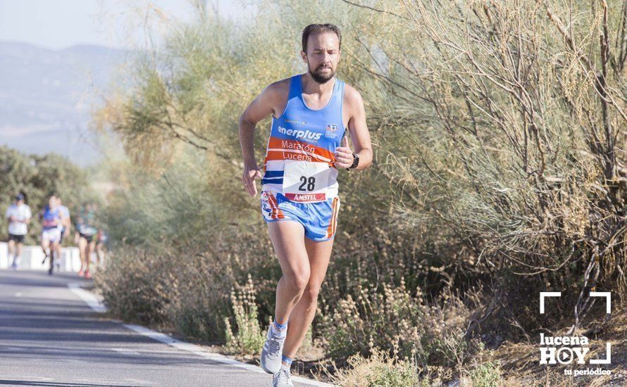 GALERÍA: I Carrera de Subida al Santuario de la Virgen de Araceli tiñe la sierra de azul