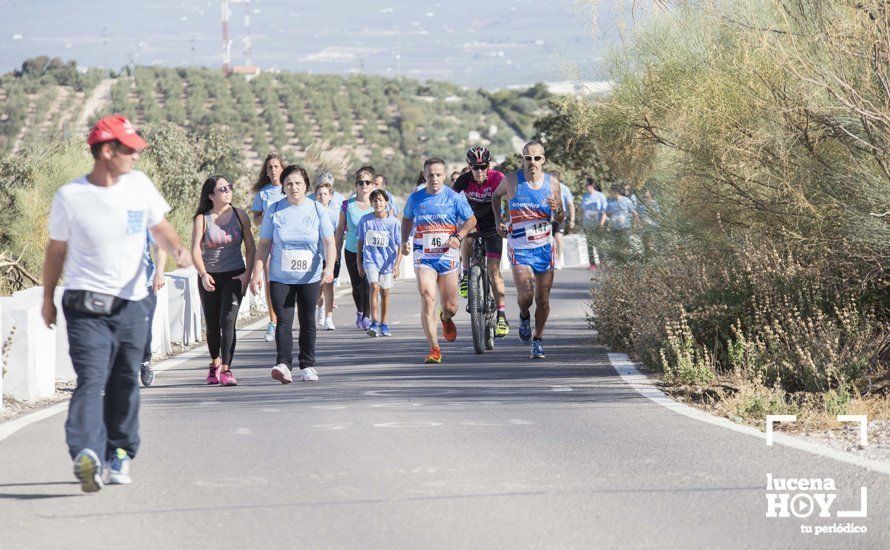 GALERÍA: I Carrera de Subida al Santuario de la Virgen de Araceli tiñe la sierra de azul