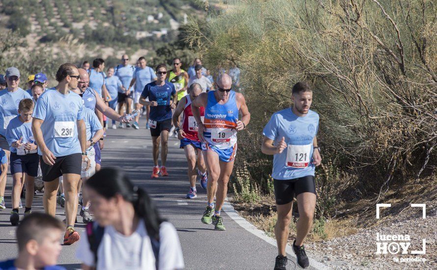 GALERÍA: I Carrera de Subida al Santuario de la Virgen de Araceli tiñe la sierra de azul