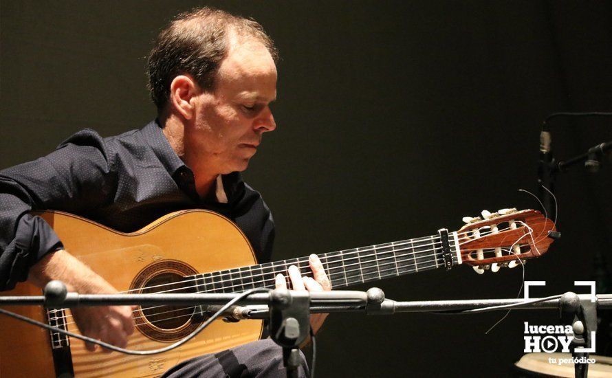 GALERÍA: Román Carmona presenta su primer trabajo discográfico "Suena mi guitarra"