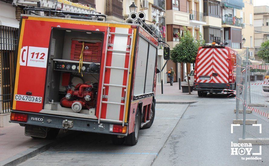 Desalojado un bloque de viviendas en Lucena por un incendio de cocina