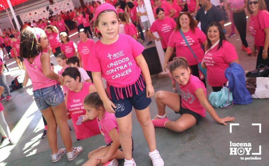 GALERÍA: Una marea rosa toma la calle contra el cáncer en la "Marcha Zumba Solidaria"