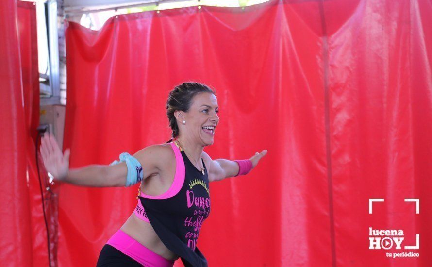 GALERÍA: Una marea rosa toma la calle contra el cáncer en la "Marcha Zumba Solidaria" GALERÍA: Una marea rosa toma la calle contra el cáncer en la "Marcha Zumba Solidaria"