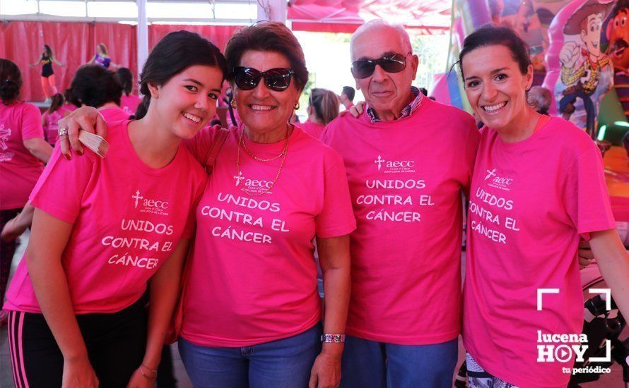 GALERÍA: Una marea rosa toma la calle contra el cáncer en la "Marcha Zumba Solidaria"