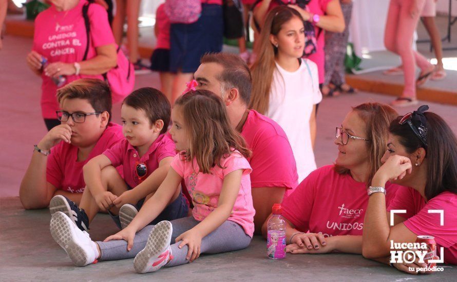 GALERÍA: Una marea rosa toma la calle contra el cáncer en la "Marcha Zumba Solidaria"