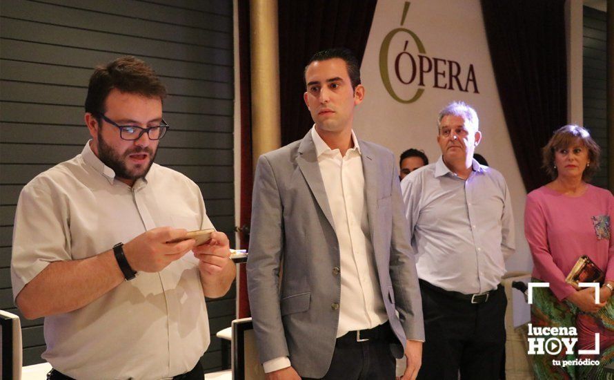 GALERÍA: Abre sus puertas Ópera Café y Copas, un nueva oferta de ocio para la tarde y noche lucentina GALERÍA: Abre sus puertas Ópera Café y Copas, un nueva oferta de ocio para la tarde y noche lucentina