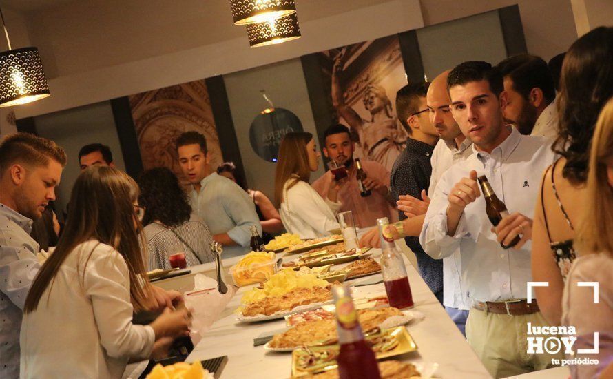 GALERÍA: Abre sus puertas Ópera Café y Copas, un nueva oferta de ocio para la tarde y noche lucentina GALERÍA: Abre sus puertas Ópera Café y Copas, un nueva oferta de ocio para la tarde y noche lucentina