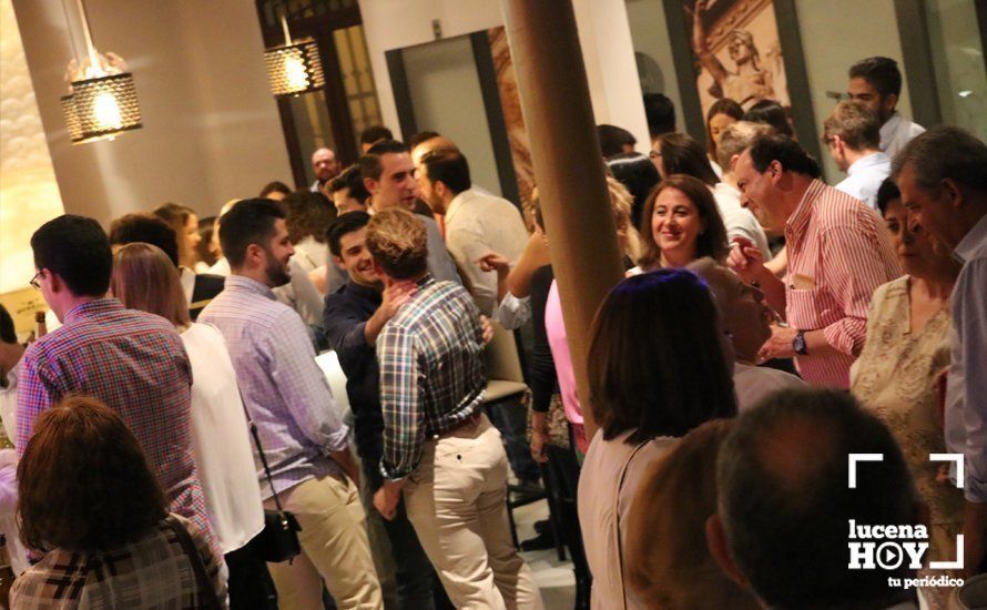 GALERÍA: Abre sus puertas Ópera Café y Copas, un nueva oferta de ocio para la tarde y noche lucentina GALERÍA: Abre sus puertas Ópera Café y Copas, un nueva oferta de ocio para la tarde y noche lucentina