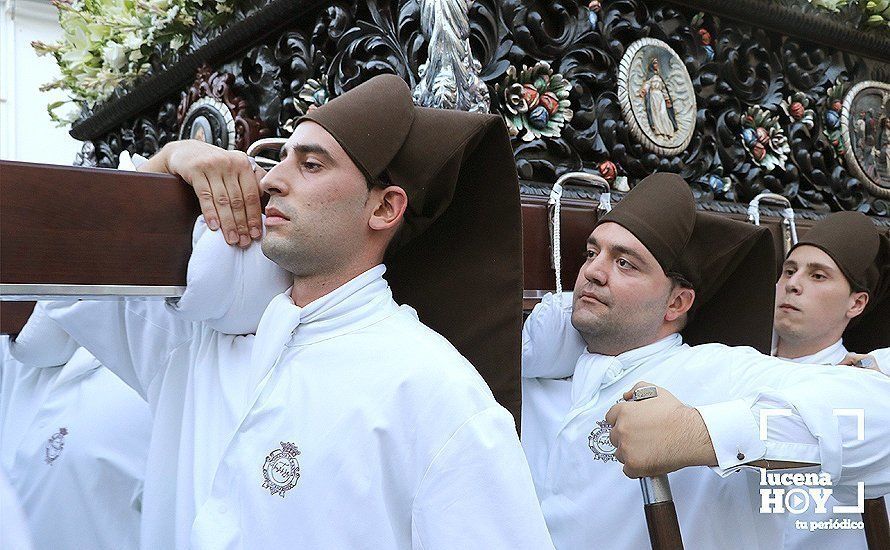 GALERÍA: Santa Teresa de Jesús recorre las calles de Lucena en solemne procesión