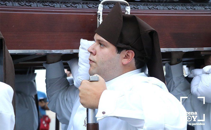 GALERÍA: Santa Teresa de Jesús recorre las calles de Lucena en solemne procesión