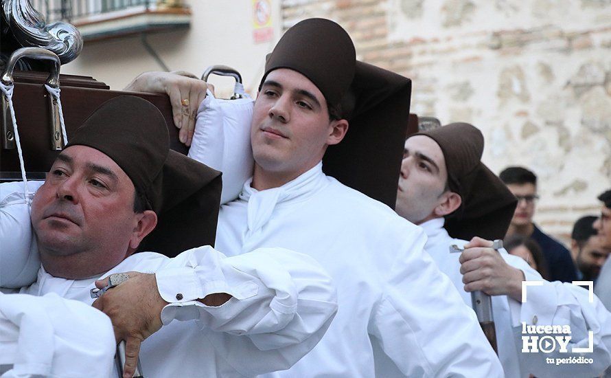 GALERÍA: Santa Teresa de Jesús recorre las calles de Lucena en solemne procesión