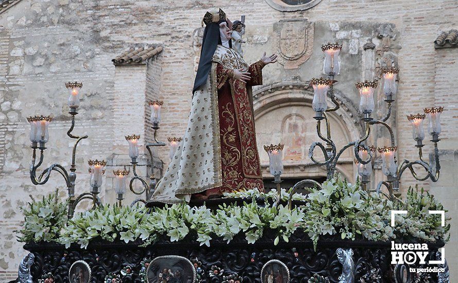 GALERÍA: Santa Teresa de Jesús recorre las calles de Lucena en solemne procesión