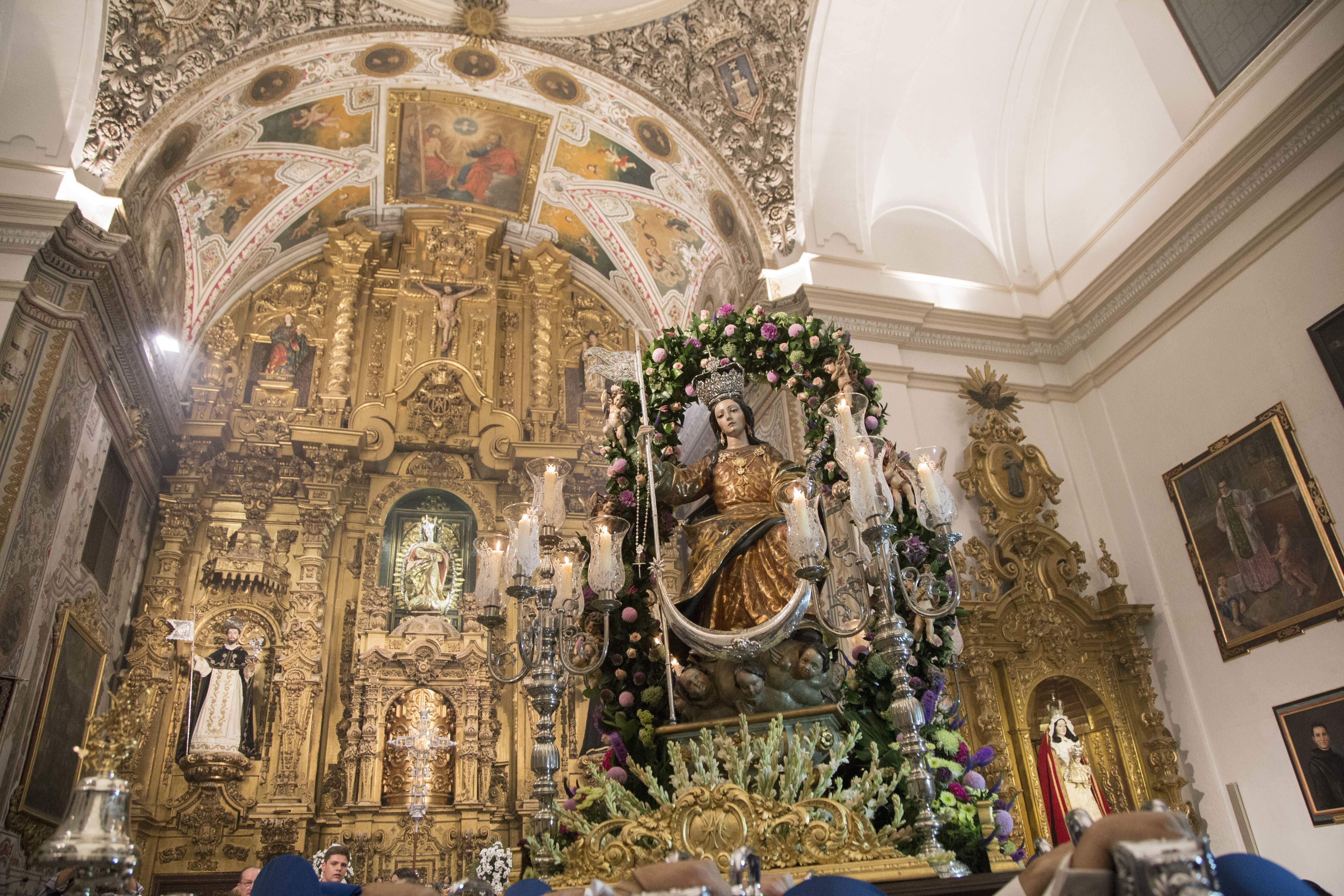GALERÍA: La Misa Pontifical y el traslado procesional a su ermita cierra los actos conmemorativos del 300 Aniversario de la Cofradía de la Aurora GALERÍA: La Misa Pontifical y el traslado procesional a su ermita cierra los actos conmemorativos del 300 Aniversario de la Cofradía de la Aurora