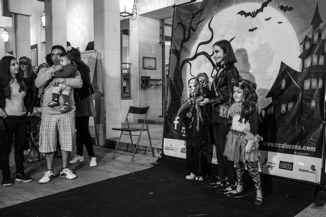 GALERÍA: Halloween, una noche de miedo en el centro de Lucena gracias al Centro Comercial Abierto