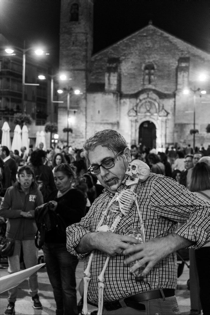 GALERÍA: Halloween, una noche de miedo en el centro de Lucena gracias al Centro Comercial Abierto