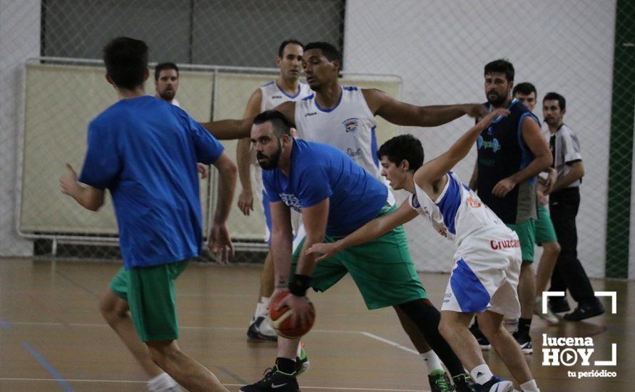 GALERÍA: El Club Baloncesto Lucena estrena su casillero de victorias tras imponerse por 87-47 al Guadalmestic Bujalance