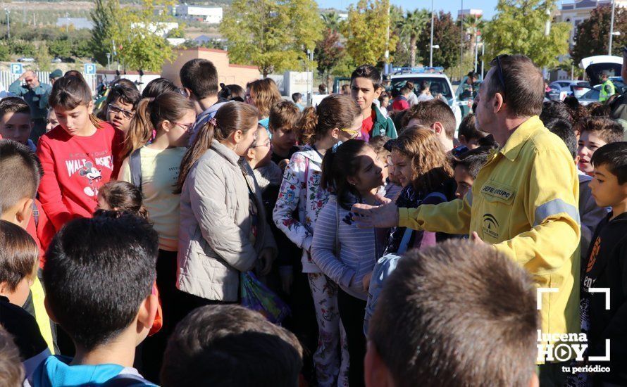 GALERÍA: Varios cientos de escolares asisten a las demostraciones en vivo y talleres de las III Jornadas dede Seguridad y Emergencias