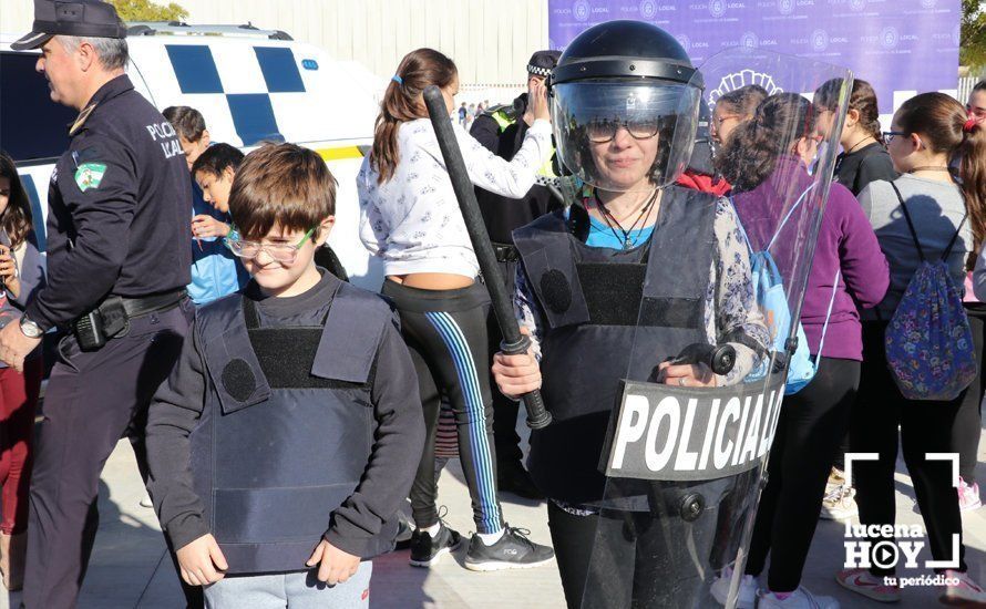 GALERÍA: Varios cientos de escolares asisten a las demostraciones en vivo y talleres de las III Jornadas dede Seguridad y Emergencias
