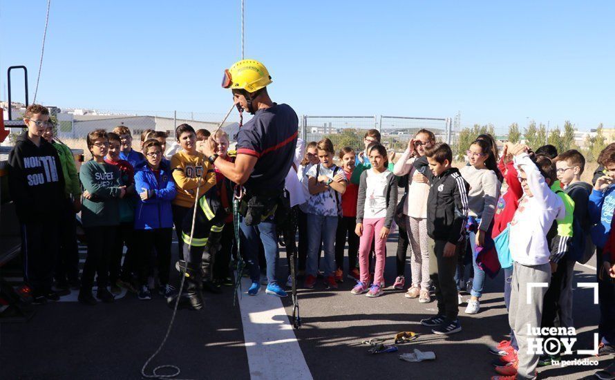 GALERÍA: Varios cientos de escolares asisten a las demostraciones en vivo y talleres de las III Jornadas dede Seguridad y Emergencias