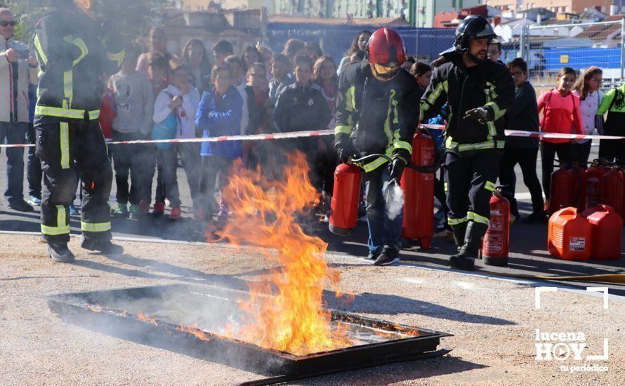 GALERÍA: Varios cientos de escolares asisten a las demostraciones en vivo y talleres de las III Jornadas dede Seguridad y Emergencias