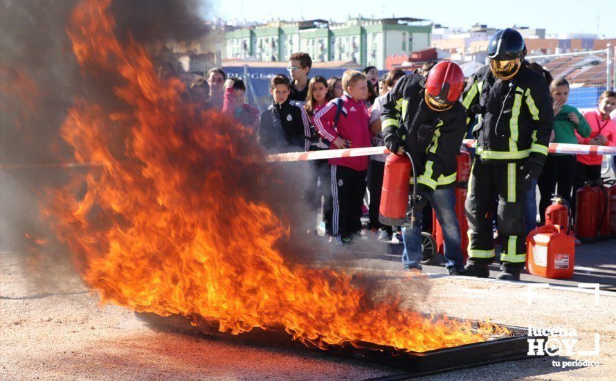 GALERÍA: Varios cientos de escolares asisten a las demostraciones en vivo y talleres de las III Jornadas dede Seguridad y Emergencias