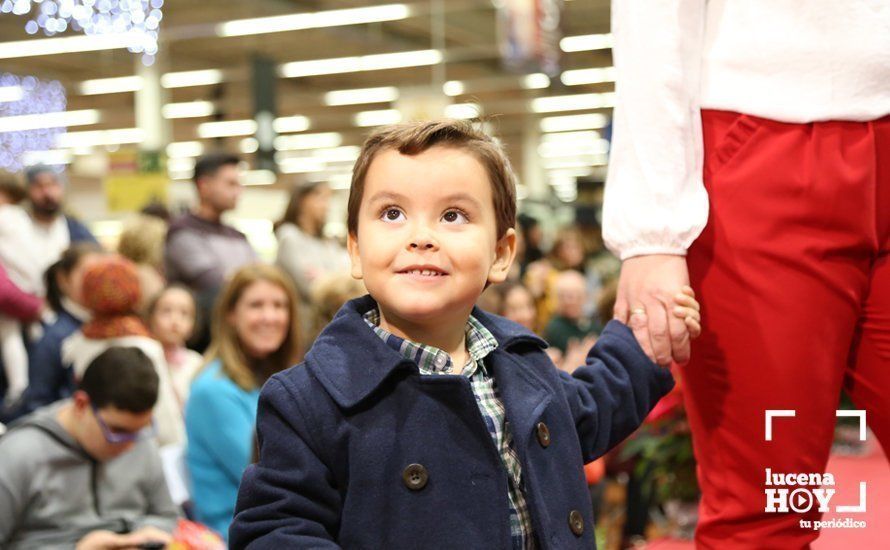 GALERÍA: Carrefour Lucena muestra en un desfile las tendencias más actuales para la temporada otoño-invierno