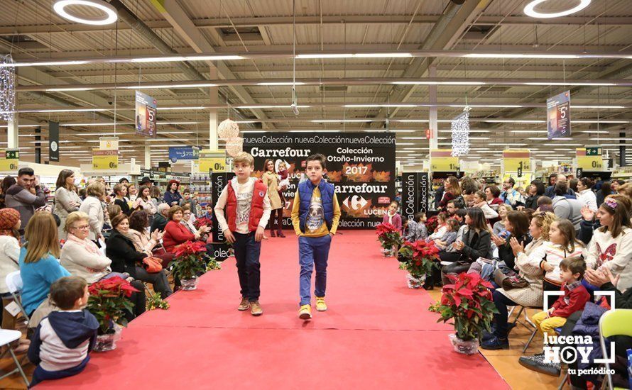 GALERÍA: Carrefour Lucena muestra en un desfile las tendencias más actuales para la temporada otoño-invierno