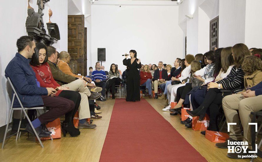 GALERÍA: La Feria FEVEN traslada sus actividades al Palacio de Santa Ana con un desfile de moda nupcial muy especial