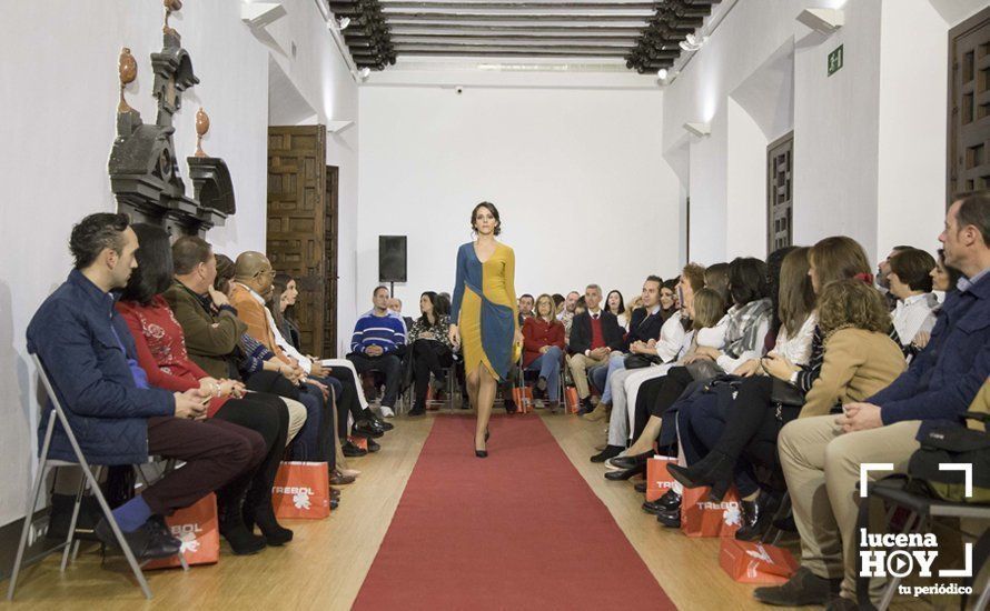 GALERÍA: La Feria FEVEN traslada sus actividades al Palacio de Santa Ana con un desfile de moda nupcial muy especial