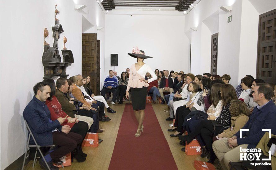 GALERÍA: La Feria FEVEN traslada sus actividades al Palacio de Santa Ana con un desfile de moda nupcial muy especial