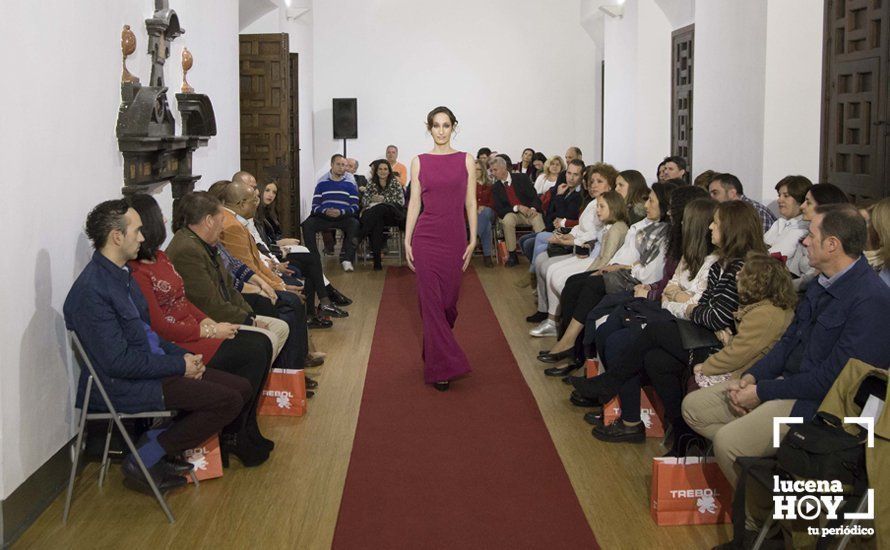 GALERÍA: La Feria FEVEN traslada sus actividades al Palacio de Santa Ana con un desfile de moda nupcial muy especial