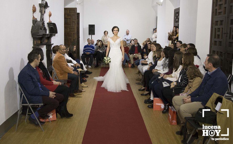 GALERÍA: La Feria FEVEN traslada sus actividades al Palacio de Santa Ana con un desfile de moda nupcial muy especial