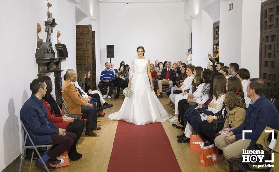 GALERÍA: La Feria FEVEN traslada sus actividades al Palacio de Santa Ana con un desfile de moda nupcial muy especial