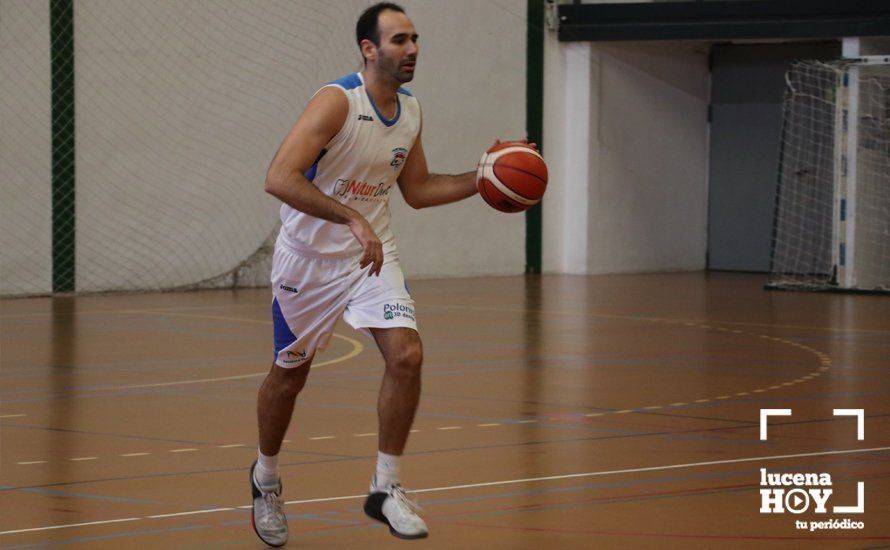 GALERÍA: Fiesta del Club Baloncesto 'Ciudad de Lucena' con la presentación oficial y la victoria senior frente a Fernán Núñez por un contundente 80-36