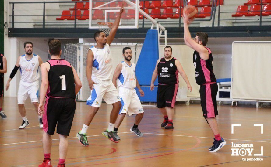 GALERÍA: Fiesta del Club Baloncesto 'Ciudad de Lucena' con la presentación oficial y la victoria senior frente a Fernán Núñez por un contundente 80-36