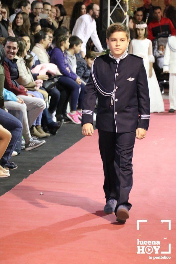 GALERÍA: ¡Comuniones a la vista! Estuvimos en el desfile de moda comunión de Carmen Boutique