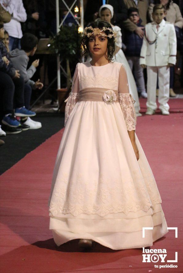 GALERÍA: ¡Comuniones a la vista! Estuvimos en el desfile de moda comunión de Carmen Boutique GALERÍA: ¡Comuniones a la vista! Estuvimos en el desfile de moda comunión de Carmen Boutique