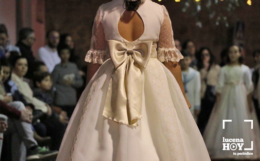GALERÍA: ¡Comuniones a la vista! Estuvimos en el desfile de moda comunión de Carmen Boutique GALERÍA: ¡Comuniones a la vista! Estuvimos en el desfile de moda comunión de Carmen Boutique