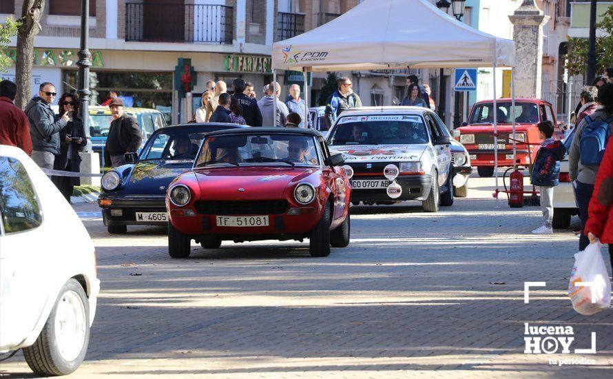 GALERÍA: Medio centenar de vehículos clásicos han tomado la salida en la Clásica de Regularidad Ciudad de Lucena