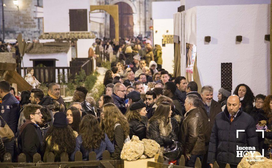 GALERÍA: ...y la Navidad llegó a Lucena GALERÍA: ...y la Navidad llegó a Lucena