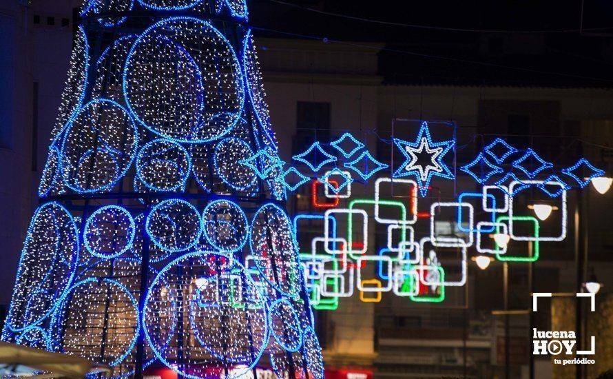 GALERÍA: ...y la Navidad llegó a Lucena GALERÍA: ...y la Navidad llegó a Lucena