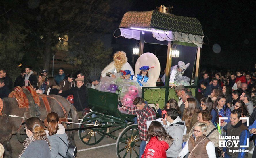 GALERÍA: Los Reyes Magos hacen una primera parada en Campo de Aras antes de llegar a Lucena