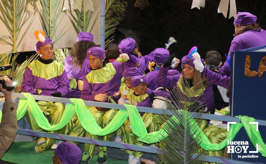 GALERÍA: Los Reyes Magos hacen una primera parada en Campo de Aras antes de llegar a Lucena GALERÍA: Los Reyes Magos hacen una primera parada en Campo de Aras antes de llegar a Lucena