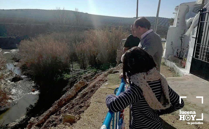  Desprendimiento del talud y el muro de contención sobre el río Lucena en Casatejada 